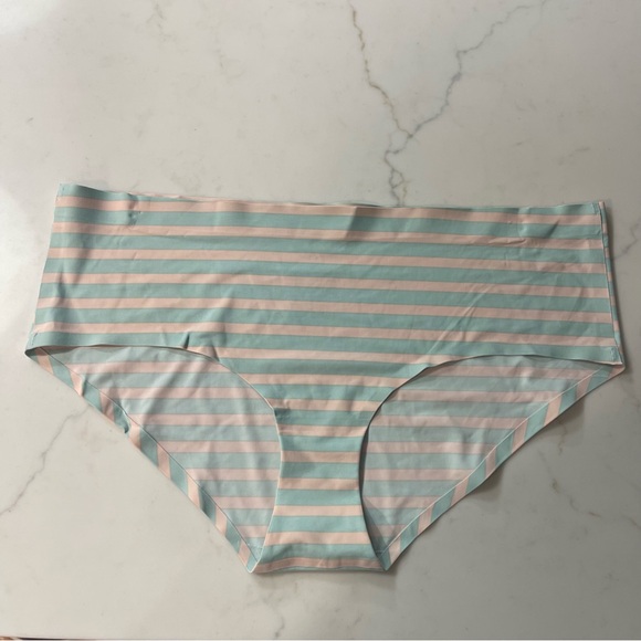 Honeydew intimates size M  Striped Bikini Bottom , new without tag - Picture 1 of 3